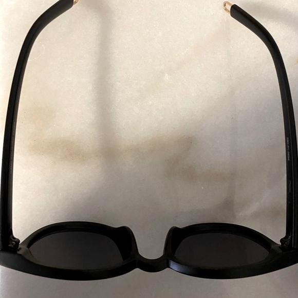 Woman’s Round Black Sunglasses - Picture 4 of 12